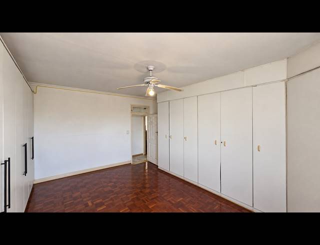 2.5 BEDROOM APARTMENT FOR SALE IN GLENWOOD